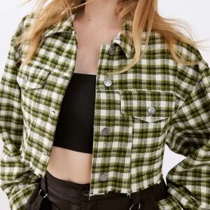 Urban Outfitters BDG Carissa Green Plaid Cropped Flannel Jacket Size S NWOT